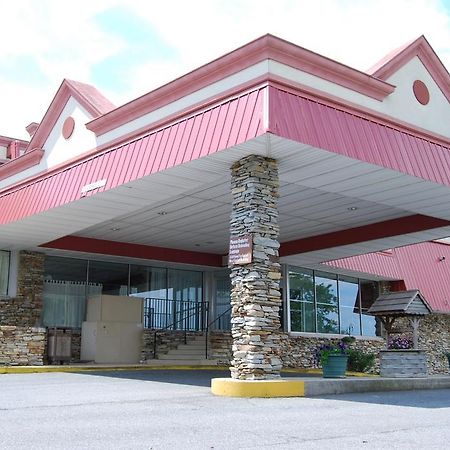 Lancaster Family Resort Exterior photo