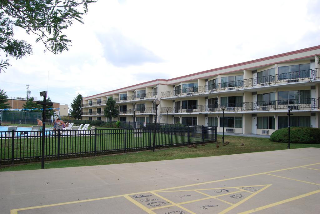 Lancaster Family Resort Exterior photo