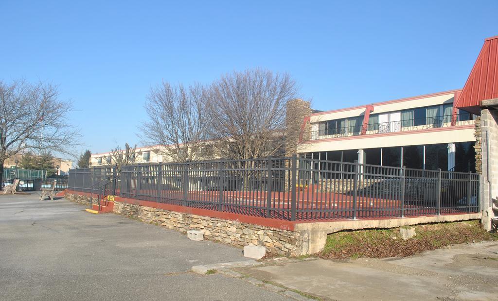 Lancaster Family Resort Exterior photo